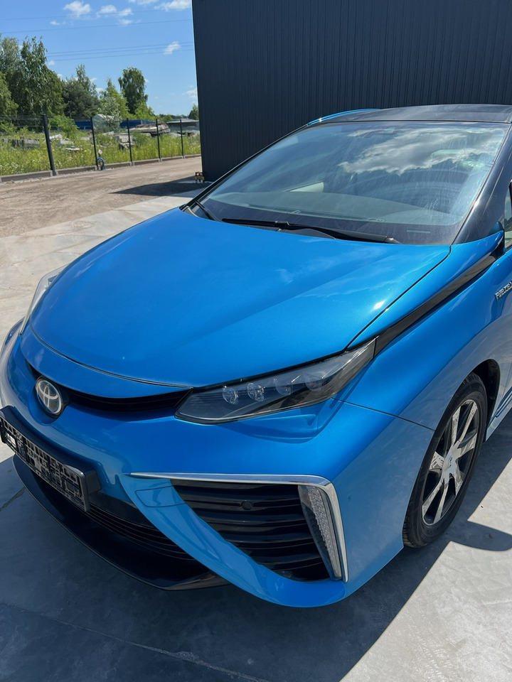 Sedan araba Toyota Mirai: fotoğraf 16