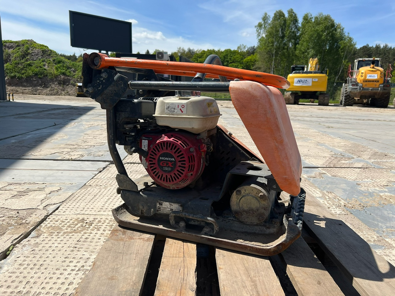 Zagęszczarka ALTRAD BELLE FC4000E PCX13/40 - Titreşimli kompaktör: fotoğraf 1 Zagęszczarka ALTRAD BELLE FC4000E PCX13/40 - Titreşimli kompaktör: fotoğraf 1