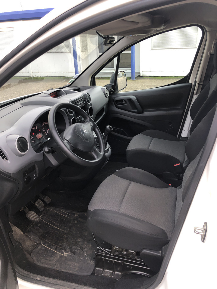 Frigorifik kamyonet Citroën Berlingo Frigorifique: fotoğraf 8