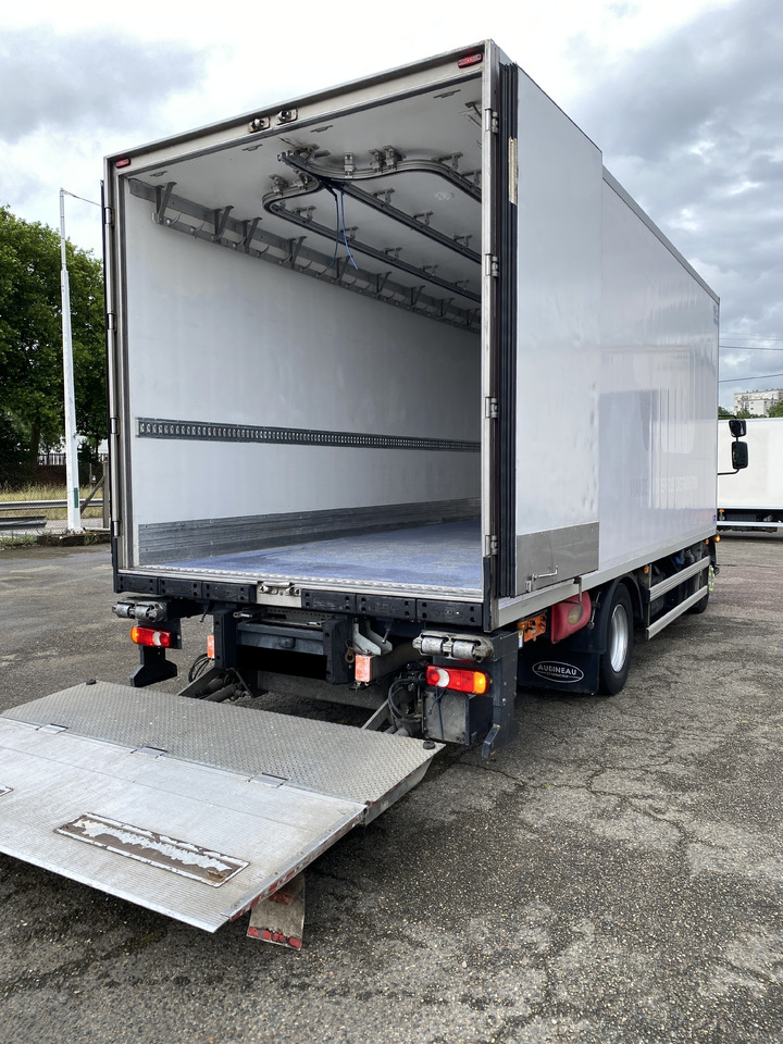 RENAULT D16 - Refrijeratör kamyon: fotoğraf 2 RENAULT D16 - Refrijeratör kamyon: fotoğraf 2