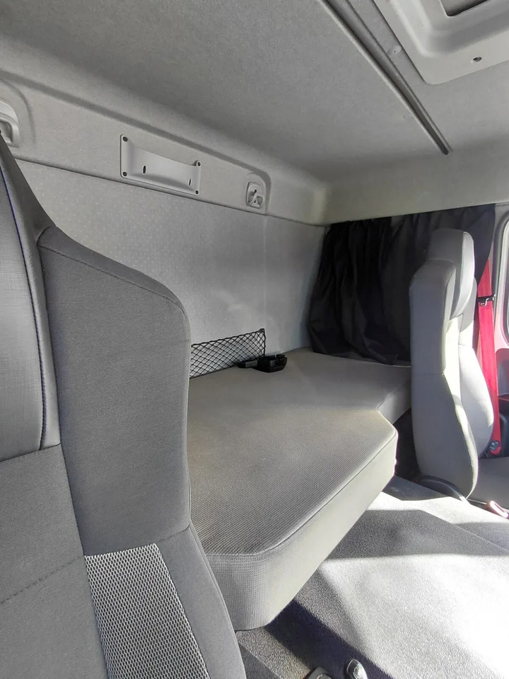 2019 Renault D 18T - Kapalı kasa kamyon: fotoğraf 4 2019 Renault D 18T - Kapalı kasa kamyon: fotoğraf 4