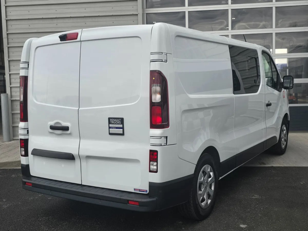 2025 Renault Trafic E-Tech Crew Cab - Çift kabin kamyonet: fotoğraf 4 2025 Renault Trafic E-Tech Crew Cab - Çift kabin kamyonet: fotoğraf 4