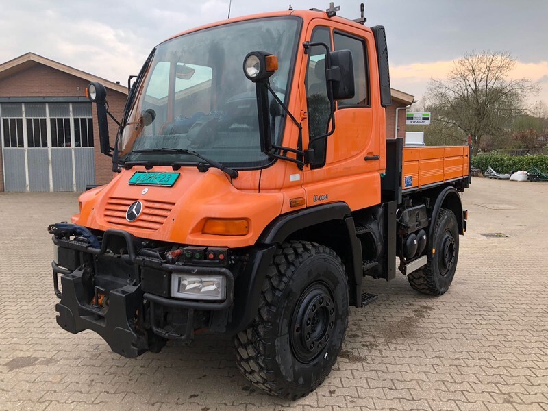Mercedes-Benz Unimog U400 - Sal/ Açık kasa kamyon, Atık toplama taşıt/ Özel amaçlı taşıt: fotoğraf 1 Mercedes-Benz Unimog U400 - Sal/ Açık kasa kamyon, Atık toplama taşıt/ Özel amaçlı taşıt: fotoğraf 1