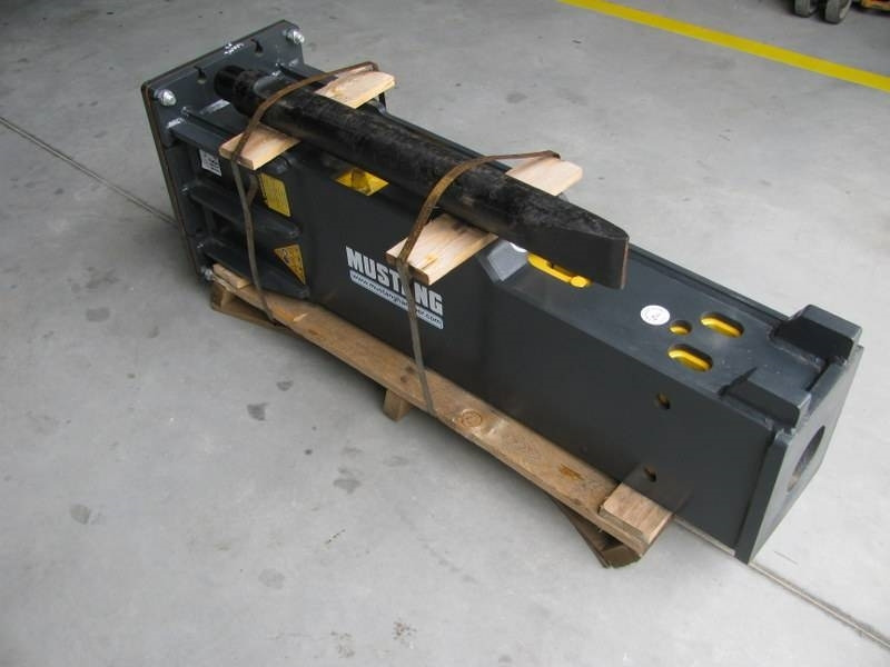 Mustang HM1302 NOVO teža 800kg - Hidrolik kırıcı - İş makinaları: fotoğraf 2 Mustang HM1302 NOVO teža 800kg - Hidrolik kırıcı - İş makinaları: fotoğraf 2