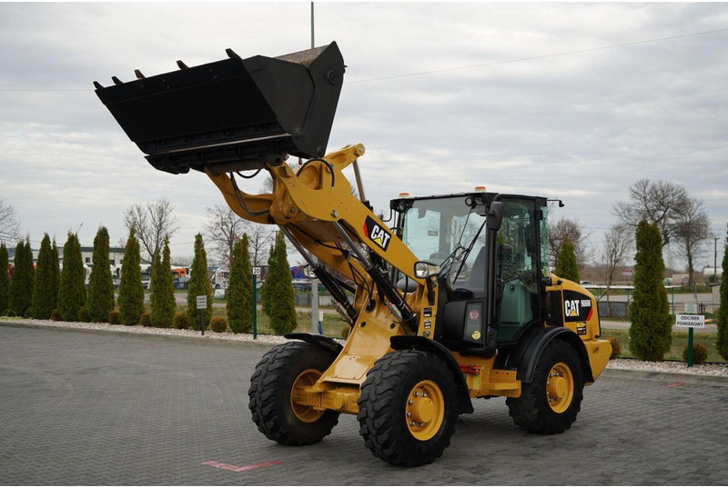 Caterpillar 906M / ŁADOWARKA KOŁOWA / 2019 ROK / ŁYŻKA SZCZĘKOWA / - Tekerlekli yükleyici: fotoğraf 1 Caterpillar 906M / ŁADOWARKA KOŁOWA / 2019 ROK / ŁYŻKA SZCZĘKOWA / - Tekerlekli yükleyici: fotoğraf 1