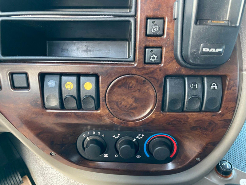 Hayvan nakil aracı kamyon DAF XF 105.460 2-Stock Finkl Viehaufbau / Lenkachs: fotoğraf 15 Hayvan nakil aracı kamyon DAF XF 105.460 2-Stock Finkl Viehaufbau / Lenkachs: fotoğraf 15