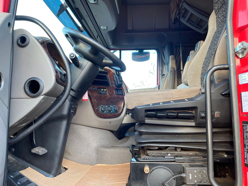 Hayvan nakil aracı kamyon DAF XF 105.460 2-Stock Finkl Viehaufbau / Lenkachs: fotoğraf 12 Hayvan nakil aracı kamyon DAF XF 105.460 2-Stock Finkl Viehaufbau / Lenkachs: fotoğraf 12