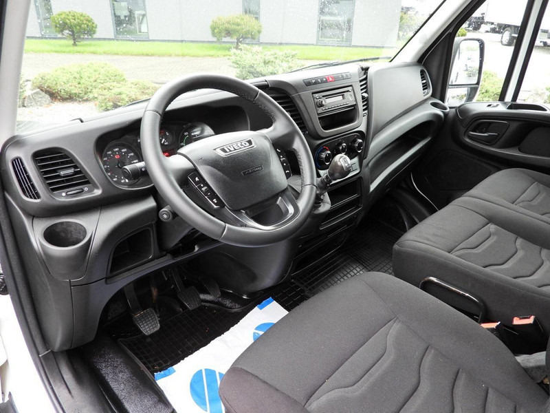 Iveco DAILY 35C13 WYWROTKA PODWÓJNA KABINA DOKA 7 MIEJSC TEMPOMAT BLIŹ - Damperli kamyonet, Çift kabin kamyonet: fotoğraf 2 Iveco DAILY 35C13 WYWROTKA PODWÓJNA KABINA DOKA 7 MIEJSC TEMPOMAT BLIŹ - Damperli kamyonet, Çift kabin kamyonet: fotoğraf 2