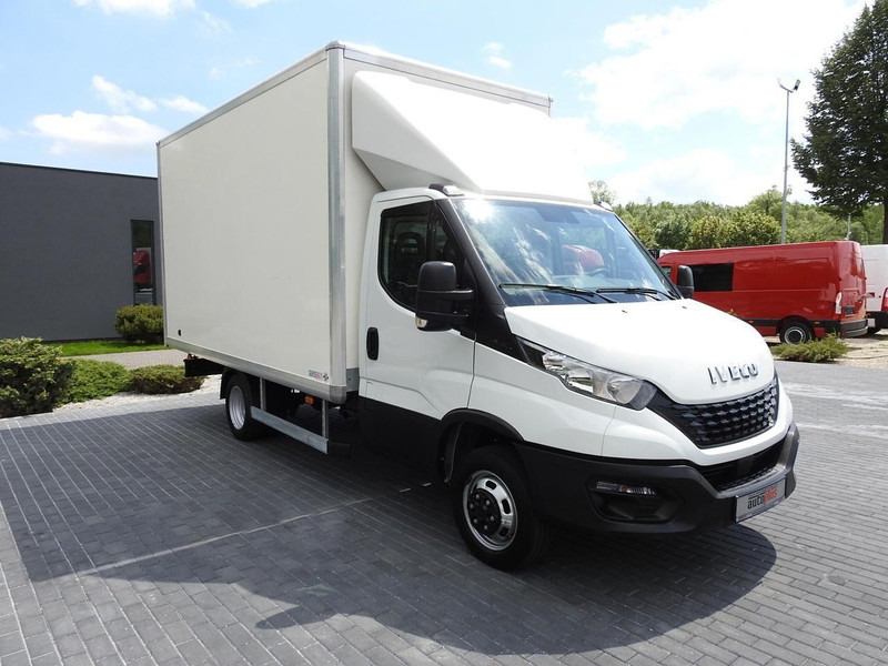 Iveco DAILY 35C14 KONTENER 8 PALET TEMPOMAT KLIMATYZACJA BLIŹNIACZE K - Kapalı kasa kamyonet: fotoğraf 4 Iveco DAILY 35C14 KONTENER 8 PALET TEMPOMAT KLIMATYZACJA BLIŹNIACZE K - Kapalı kasa kamyonet: fotoğraf 4