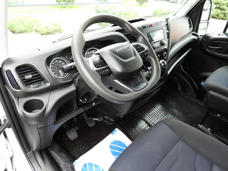 Iveco DAILY 35C14 WYWROTKA PODWÓJNA KABINA DOKA 6 MIEJSC TEMPOMAT BLIŹ - Damperli kamyonet: fotoğraf 2 Iveco DAILY 35C14 WYWROTKA PODWÓJNA KABINA DOKA 6 MIEJSC TEMPOMAT BLIŹ - Damperli kamyonet: fotoğraf 2