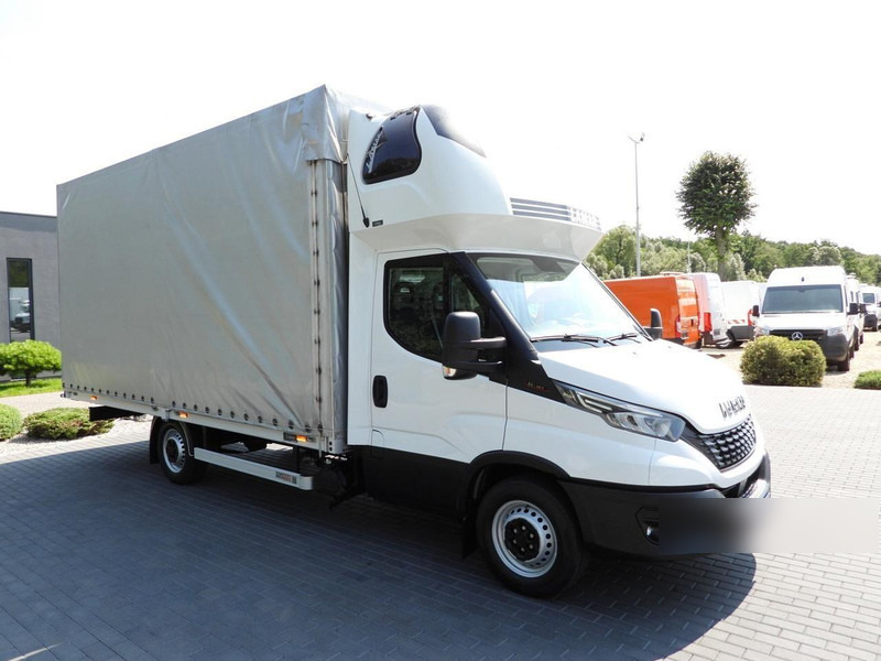 Iveco DAILY 35S18 PLANDEKA 10 PALET WEBASTO TEMPOMAT LEDY PNEUMATYKA K - Tenteli kamyonet: fotoğraf 4 Iveco DAILY 35S18 PLANDEKA 10 PALET WEBASTO TEMPOMAT LEDY PNEUMATYKA K - Tenteli kamyonet: fotoğraf 4