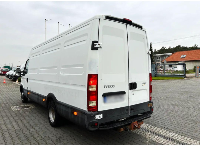 Iveco Daily 35C15 Furgon L4H2 Brygadówka 6-seater Doka Dubel Cabin - Kapalı kasa kamyonet: fotoğraf 4 Iveco Daily 35C15 Furgon L4H2 Brygadówka 6-seater Doka Dubel Cabin - Kapalı kasa kamyonet: fotoğraf 4