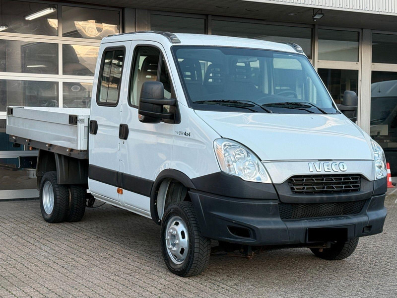 Iveco Daily 35C15 flatbed - Açık kasa kamyonet, Çift kabin kamyonet: fotoğraf 3 Iveco Daily 35C15 flatbed - Açık kasa kamyonet, Çift kabin kamyonet: fotoğraf 3