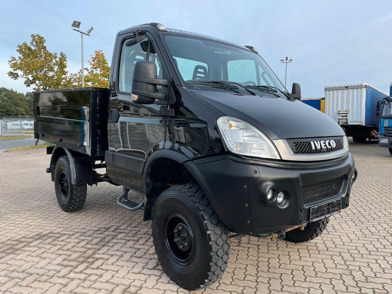 Iveco Daily 35S17 Flatbed 4x4 - Açık kasa kamyonet: fotoğraf 1 Iveco Daily 35S17 Flatbed 4x4 - Açık kasa kamyonet: fotoğraf 1