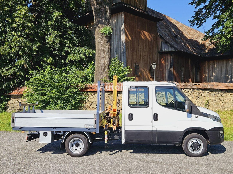 Iveco Daily 35c-15 Doka flatbed + crane Effer - Açık kasa kamyonet, Çift kabin kamyonet: fotoğraf 5 Iveco Daily 35c-15 Doka flatbed + crane Effer - Açık kasa kamyonet, Çift kabin kamyonet: fotoğraf 5
