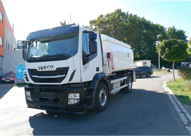 Iveco Magirus 420 - Tanker truck - Tanker kamyon: fotoğraf 1 Iveco Magirus 420 - Tanker truck - Tanker kamyon: fotoğraf 1