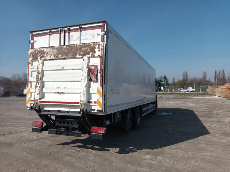 Iveco Stralis 310 6x2 Koffer + LBW - Kapalı kasa kamyon: fotoğraf 4 Iveco Stralis 310 6x2 Koffer + LBW - Kapalı kasa kamyon: fotoğraf 4