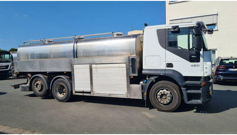 Iveco Stralis 420 6x2 16000 Liter - ohne Saug- und Mes - Tanker kamyon: fotoğraf 2 Iveco Stralis 420 6x2 16000 Liter - ohne Saug- und Mes - Tanker kamyon: fotoğraf 2