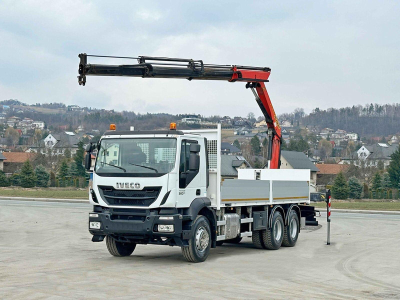 Iveco TRAKKER 360 * PRITSCHE 6,80* PK 16002 B+FUNK*6x4 - Sal/ Açık kasa kamyon, Vinçli kamyon: fotoğraf 2 Iveco TRAKKER 360 * PRITSCHE 6,80* PK 16002 B+FUNK*6x4 - Sal/ Açık kasa kamyon, Vinçli kamyon: fotoğraf 2