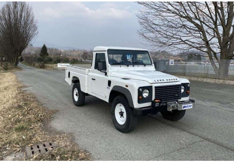 Land Rover Defender 110 - 2.2 Td4 4x4 Platós - Açık kasa kamyonet: fotoğraf 2 Land Rover Defender 110 - 2.2 Td4 4x4 Platós - Açık kasa kamyonet: fotoğraf 2