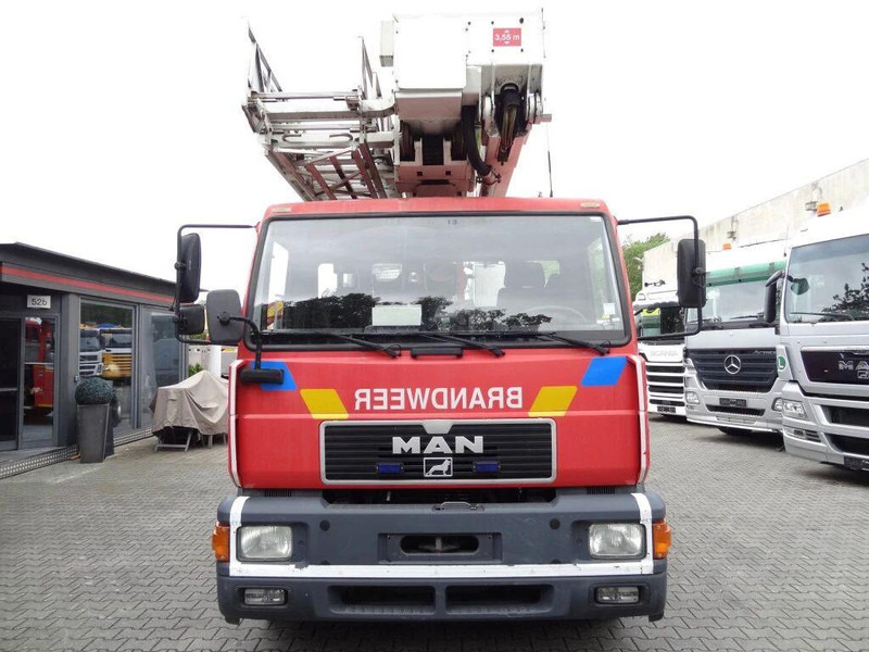 MAN 18.284 L2000 - Fire truck+ladder lift - İtfaiye aracı: fotoğraf 2 MAN 18.284 L2000 - Fire truck+ladder lift - İtfaiye aracı: fotoğraf 2