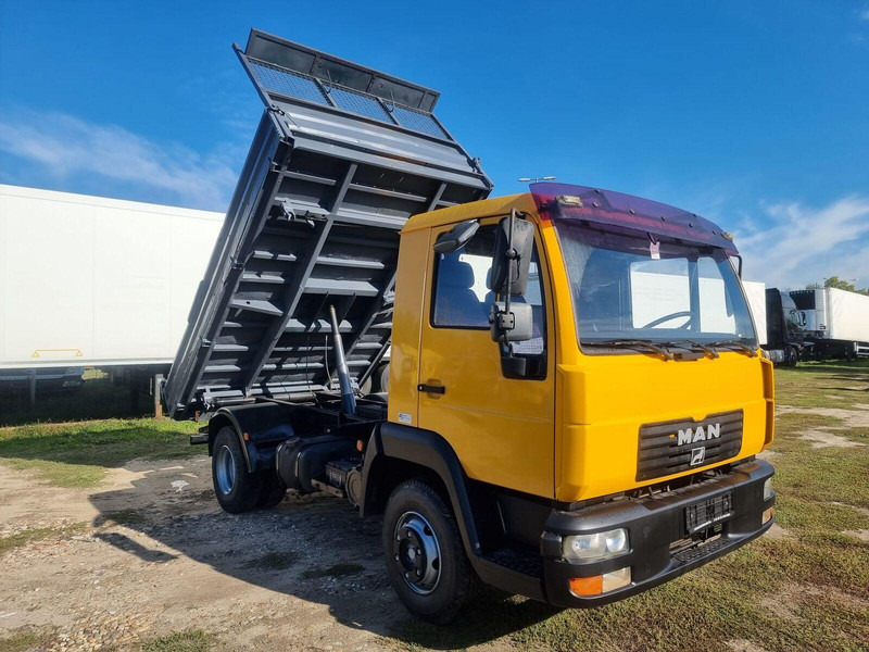 MAN LE 8.180 Meiller Kipper Three-Sided Tipper - 3 old. billencs - T - Damperli kamyon: fotoğraf 1 MAN LE 8.180 Meiller Kipper Three-Sided Tipper - 3 old. billencs - T - Damperli kamyon: fotoğraf 1