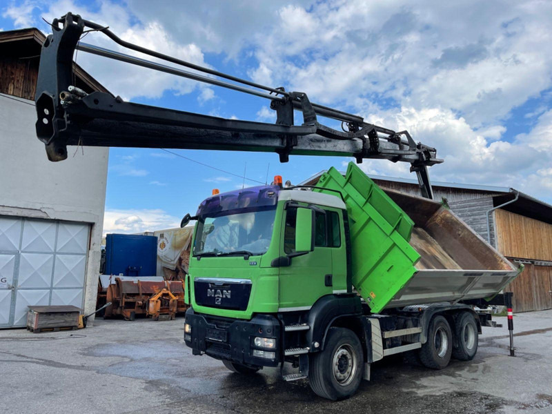 MAN TGS 26.400 6x4 Tipper + Crane PK 15002 - Damperli kamyon, Vinçli kamyon: fotoğraf 1 MAN TGS 26.400 6x4 Tipper + Crane PK 15002 - Damperli kamyon, Vinçli kamyon: fotoğraf 1