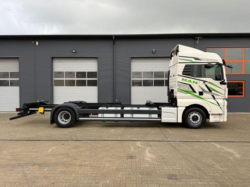 MAN TGX 18.470 // Przebieg 252 tyś. km !!! // Ciężarówka jak nowa // - Şasi kamyon: fotoğraf 5 MAN TGX 18.470 // Przebieg 252 tyś. km !!! // Ciężarówka jak nowa // - Şasi kamyon: fotoğraf 5