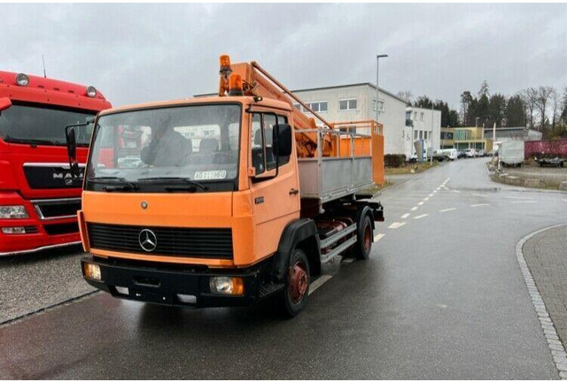 Mercedes-Benz 709 Bucket truck Wumag 14 m - Araç üzerine platform: fotoğraf 1 Mercedes-Benz 709 Bucket truck Wumag 14 m - Araç üzerine platform: fotoğraf 1