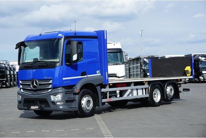 Mercedes-Benz ACTROS / 2543 / ACC / E 6 / PEŁNY ADR / PLATFORMA / ZAWIESIE POD - Sal/ Açık kasa kamyon: fotoğraf 2 Mercedes-Benz ACTROS / 2543 / ACC / E 6 / PEŁNY ADR / PLATFORMA / ZAWIESIE POD - Sal/ Açık kasa kamyon: fotoğraf 2
