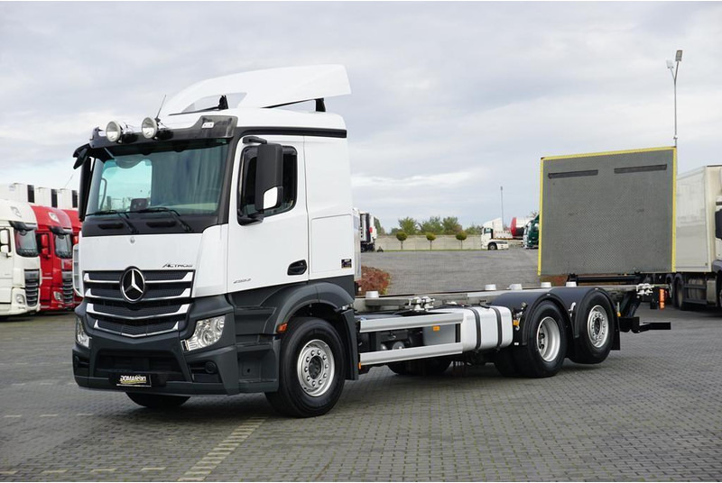 Mercedes-Benz ACTROS / 2553 / ACC / E 6 / BDF + WINDA / 7.15 , 7.45, 7.82 M / - Şasi kamyon: fotoğraf 2 Mercedes-Benz ACTROS / 2553 / ACC / E 6 / BDF + WINDA / 7.15 , 7.45, 7.82 M / - Şasi kamyon: fotoğraf 2