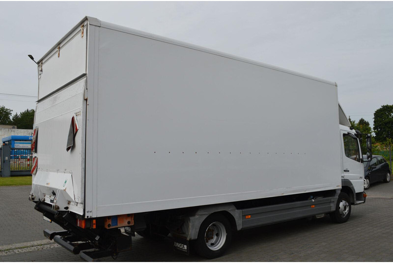 Mercedes-Benz ATEGO 816 CONTAINER+LIFT EURO 5 - Kapalı kasa kamyon: fotoğraf 4 Mercedes-Benz ATEGO 816 CONTAINER+LIFT EURO 5 - Kapalı kasa kamyon: fotoğraf 4