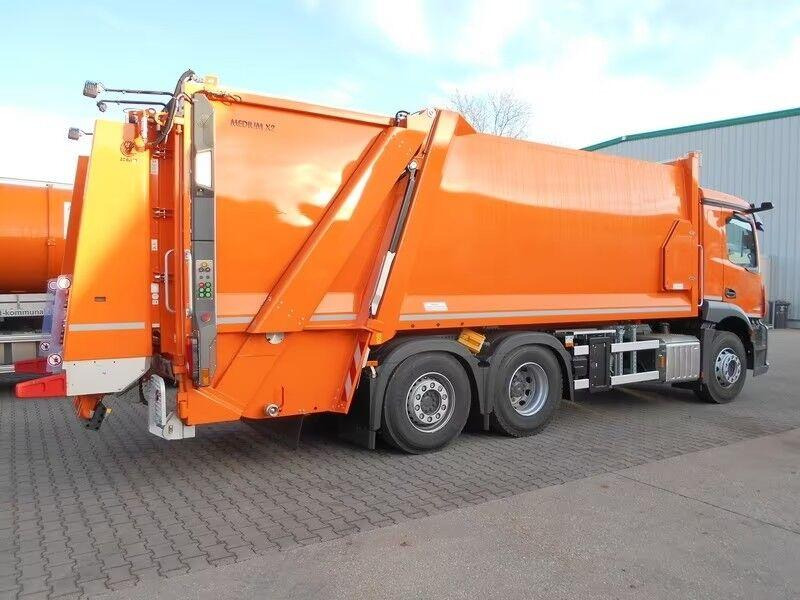 Mercedes-Benz Actros 2536 - Garbage truck - Çöp kamyonu: fotoğraf 3 Mercedes-Benz Actros 2536 - Garbage truck - Çöp kamyonu: fotoğraf 3