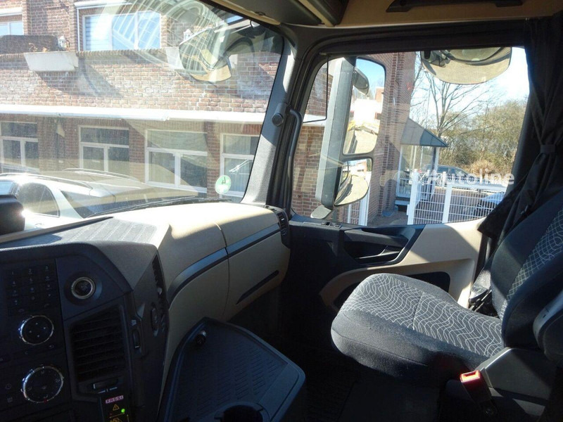 Sal/ Açık kasa kamyon, Vinçli kamyon Mercedes-Benz Arocs 3453 8x2 Open Flatbed + Crane Fassi F820: fotoğraf 20 Sal/ Açık kasa kamyon, Vinçli kamyon Mercedes-Benz Arocs 3453 8x2 Open Flatbed + Crane Fassi F820: fotoğraf 20