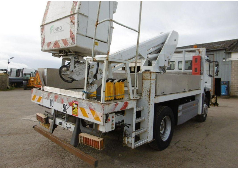 Mercedes-Benz Atego 1318 Nacelle - Lifting basket truck - Araç üzerine platform: fotoğraf 3 Mercedes-Benz Atego 1318 Nacelle - Lifting basket truck - Araç üzerine platform: fotoğraf 3