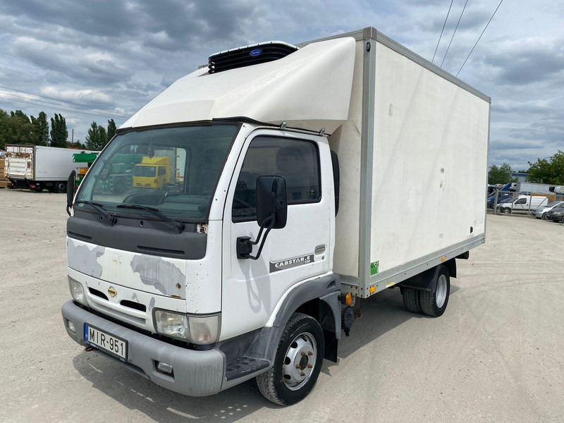 Nissan Cabstar 3,0 tdi Frigo + meat hook - 3,5t - Frigorifik kamyonet: fotoğraf 3 Nissan Cabstar 3,0 tdi Frigo + meat hook - 3,5t - Frigorifik kamyonet: fotoğraf 3