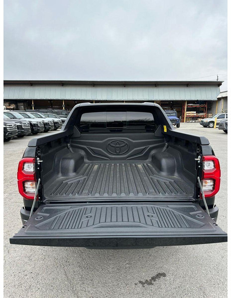 Toyota Hilux Armored SUV - SUV: fotoğraf 5 Toyota Hilux Armored SUV - SUV: fotoğraf 5