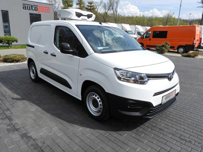 Toyota PROACE CITY FURGON CHŁODNIA -15*C ZASILANIE 230V TEMPOMAT KLIM - Frigorifik kamyonet: fotoğraf 4 Toyota PROACE CITY FURGON CHŁODNIA -15*C ZASILANIE 230V TEMPOMAT KLIM - Frigorifik kamyonet: fotoğraf 4