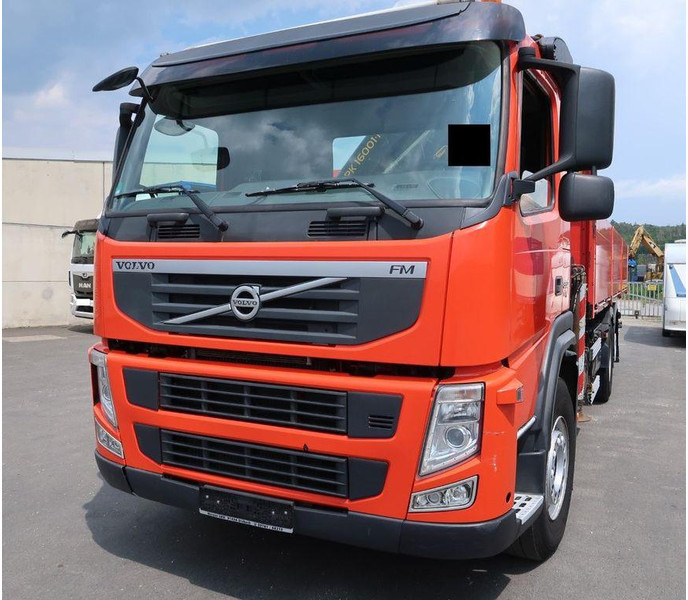 Volvo FM 330 6x2 - Sal/ Açık kasa kamyon, Vinçli kamyon: fotoğraf 3 Volvo FM 330 6x2 - Sal/ Açık kasa kamyon, Vinçli kamyon: fotoğraf 3