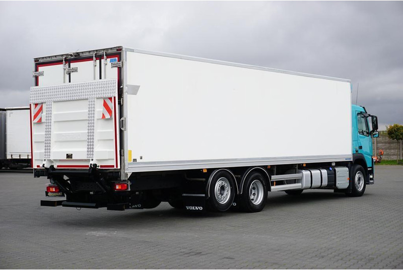 Volvo FM / 330 / E 6 / CHŁODNIA + WINDA / 23 PALETY / OŚ SKRĘTNA / DŁ - Refrijeratör kamyon: fotoğraf 5 Volvo FM / 330 / E 6 / CHŁODNIA + WINDA / 23 PALETY / OŚ SKRĘTNA / DŁ - Refrijeratör kamyon: fotoğraf 5