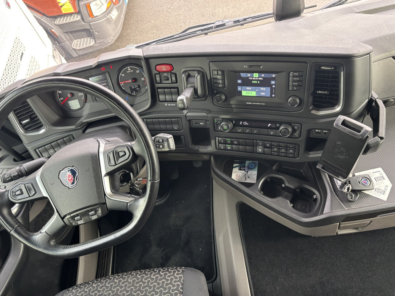 SCANIA R 460 A4x2NA - Çekici: fotoğraf 2 SCANIA R 460 A4x2NA - Çekici: fotoğraf 2