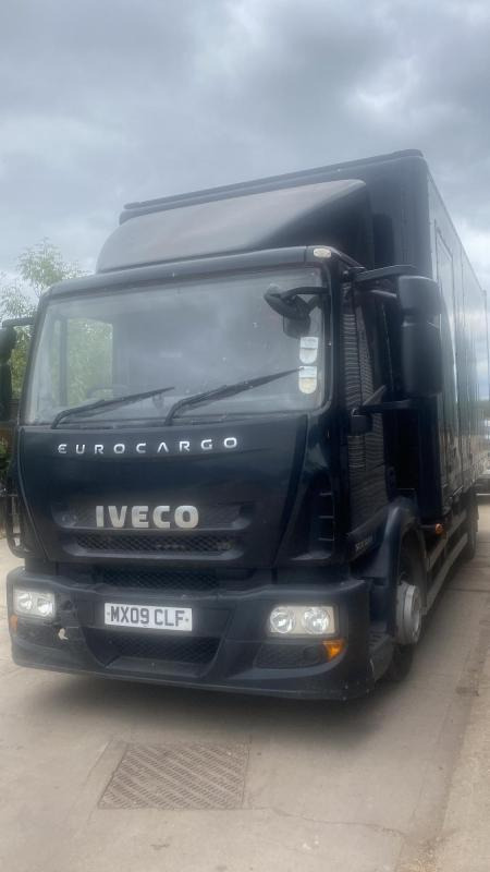 IVECO ML 120E18 12 ton Boxvan Fitted With U15 Paper and Fabric Shredding Machine - Kapalı kasa kamyon, Atık toplama taşıt/ Özel amaçlı taşıt: fotoğraf 1 IVECO ML 120E18 12 ton Boxvan Fitted With U15 Paper and Fabric Shredding Machine - Kapalı kasa kamyon, Atık toplama taşıt/ Özel amaçlı taşıt: fotoğraf 1