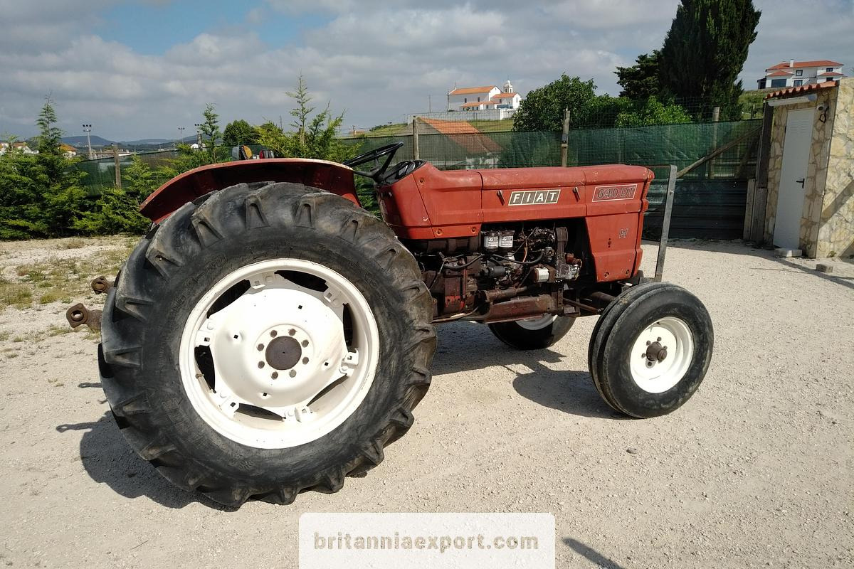 FIAT 640 Farm Tractor with Power Steering - Traktör: fotoğraf 4 FIAT 640 Farm Tractor with Power Steering - Traktör: fotoğraf 4