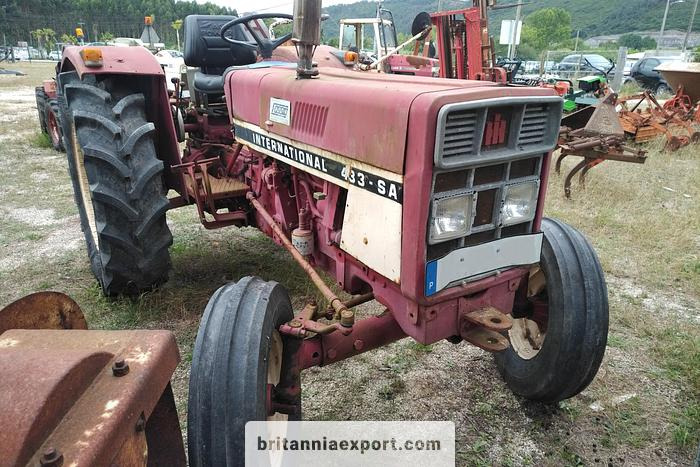 INTERNATIONAL 433 SA Farm Tractor | 2.5L Diesel | 4x2 | Brand New Tyres - Traktör: fotoğraf 2 INTERNATIONAL 433 SA Farm Tractor | 2.5L Diesel | 4x2 | Brand New Tyres - Traktör: fotoğraf 2