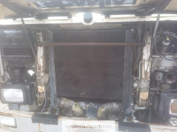 SCANIA P93H 280 6x2 10 Tyres Flatbed Truck – 26 Ton | On springs - Sal/ Açık kasa kamyon: fotoğraf 2 SCANIA P93H 280 6x2 10 Tyres Flatbed Truck – 26 Ton | On springs - Sal/ Açık kasa kamyon: fotoğraf 2