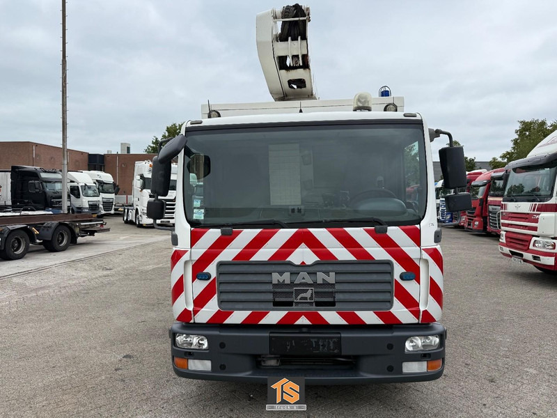 MAN TGL 12.210 EURO 5 - MANUAL - VERSALIFT VST-237-NF HEIGHT 14 M - BELGIUM TRUCK - TOP! - Kamyon, Vinçli kamyon: fotoğraf 5 MAN TGL 12.210 EURO 5 - MANUAL - VERSALIFT VST-237-NF HEIGHT 14 M - BELGIUM TRUCK - TOP! - Kamyon, Vinçli kamyon: fotoğraf 5