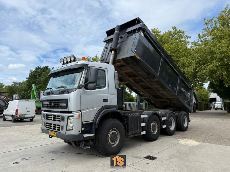 Volvo FM2000-T TERBERG 8X8 - EURO 5 - AUTOMATIC - KIPPER/TIPPER - NL TRUCK - ISOLATED HARDOX - TOP! - Damperli kamyon: fotoğraf 1 Volvo FM2000-T TERBERG 8X8 - EURO 5 - AUTOMATIC - KIPPER/TIPPER - NL TRUCK - ISOLATED HARDOX - TOP! - Damperli kamyon: fotoğraf 1