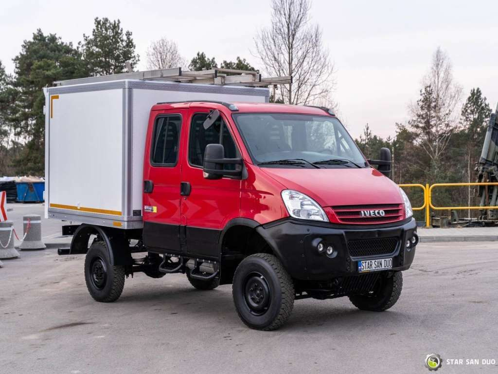 Iveco DAILY 4X4 OFFROAD CAMPER BOX DOKA Iveco DAILY 4X4 OFFROAD CAMPER BOX DOKA - Şasi kamyon: fotoğraf 3 Iveco DAILY 4X4 OFFROAD CAMPER BOX DOKA Iveco DAILY 4X4 OFFROAD CAMPER BOX DOKA - Şasi kamyon: fotoğraf 3