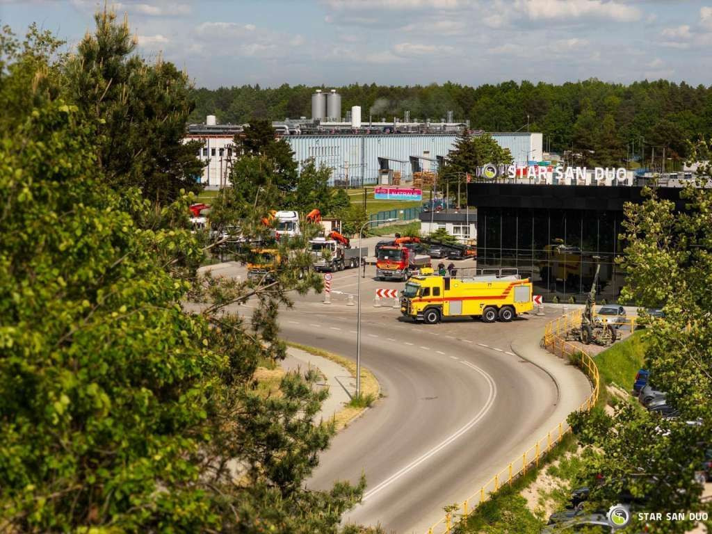 Volvo FM 460 6x6 Rosenbauer Fire Truck LSP Water Tank - Kamyon: fotoğraf 4 Volvo FM 460 6x6 Rosenbauer Fire Truck LSP Water Tank - Kamyon: fotoğraf 4