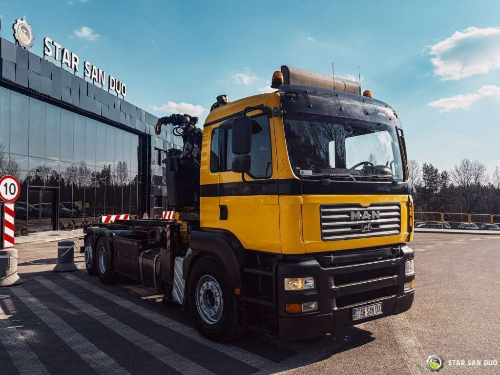 MAN TGA 18.440 6x2 FASSI F 210 A.24 Crane Rotator - Vinçli kamyon: fotoğraf 4 MAN TGA 18.440 6x2 FASSI F 210 A.24 Crane Rotator - Vinçli kamyon: fotoğraf 4